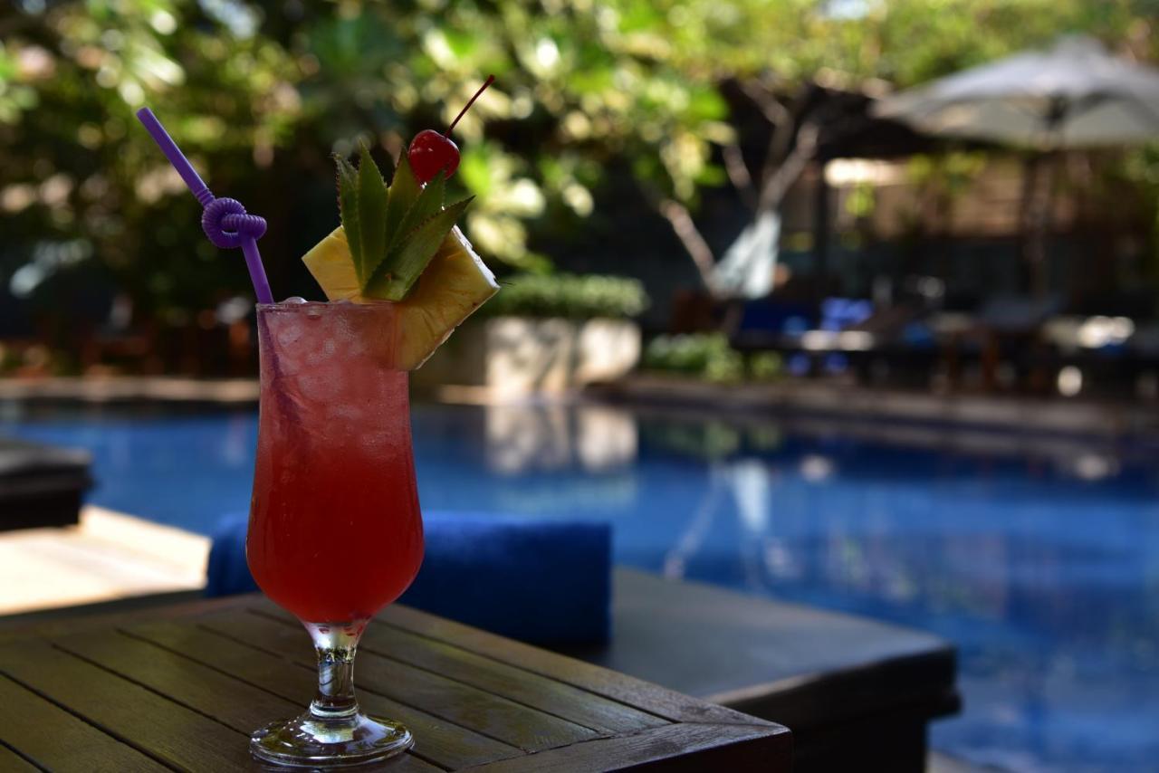 Amber Angkor Villa Hotel & Spa Siem Reap Exterior photo
