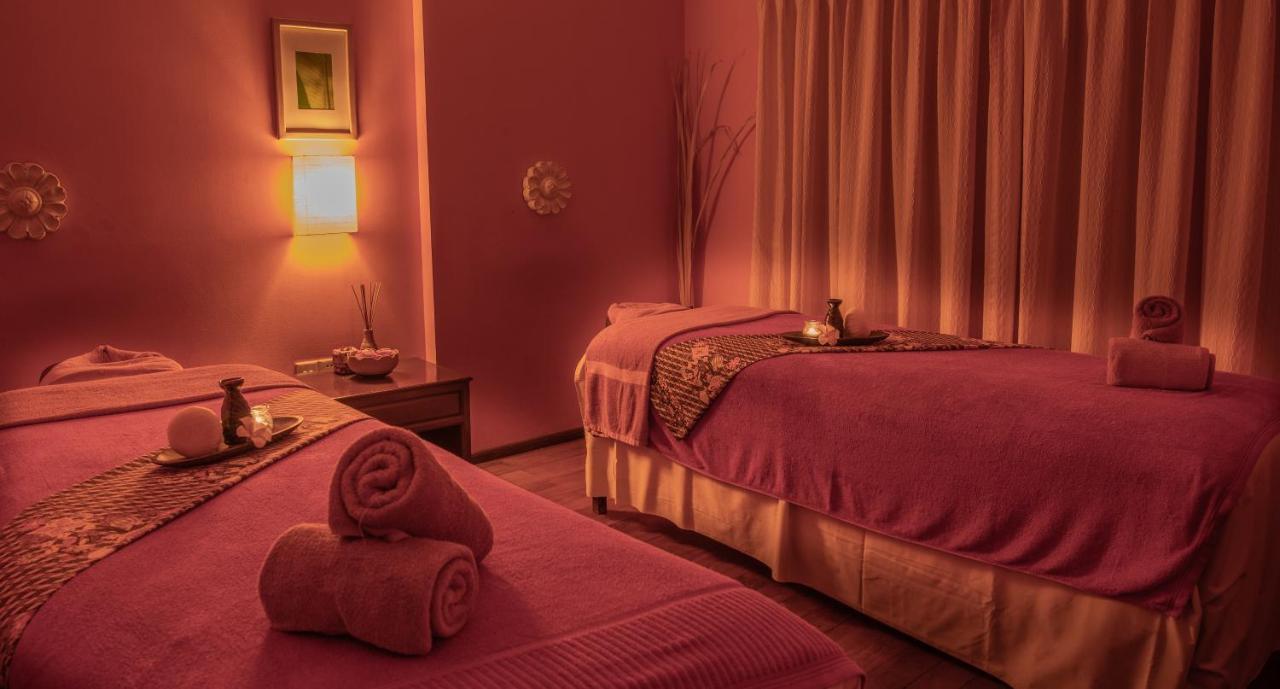Amber Angkor Villa Hotel & Spa Siem Reap Exterior photo