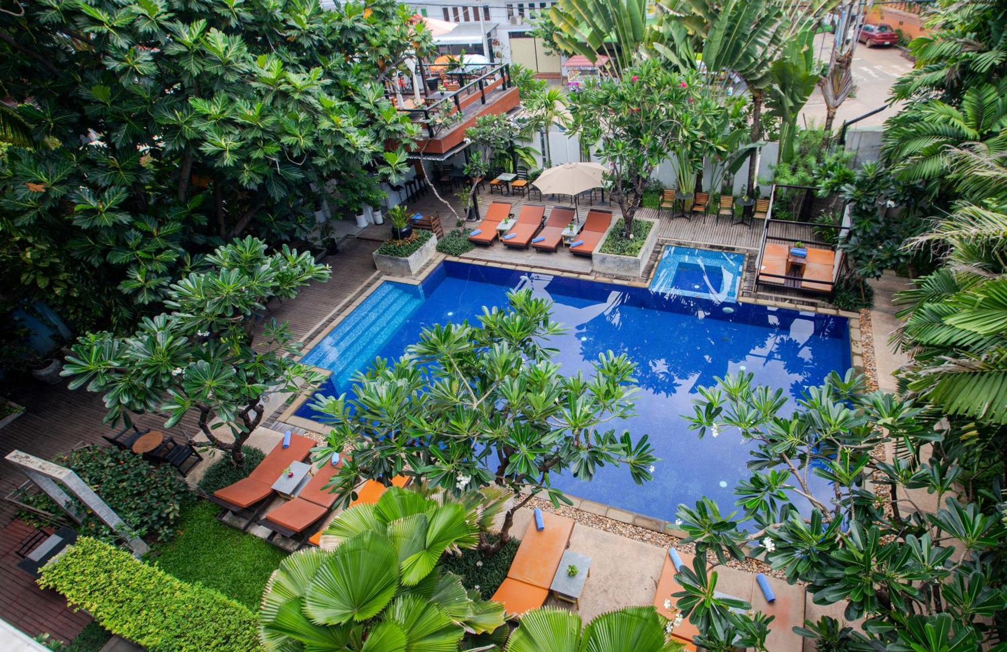 Amber Angkor Villa Hotel & Spa Siem Reap Exterior photo